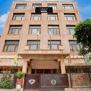 Super Collection O Rai Ka Bagh Near Railway Station Formerly Pioneer Plaza